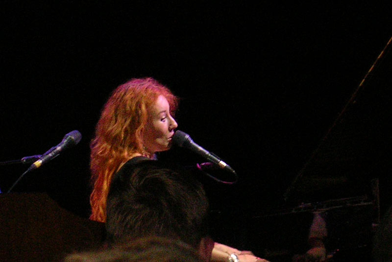 File:Tori Amos on stage.jpg