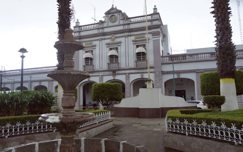 File:Vista del Palacio Municipal del H. Ayuntamiento de Jalacingo.jpg