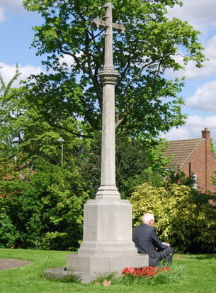 File:War Memorial, Holy Trinity Church (geograph 3139504 cropped).jpg