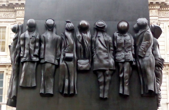 File:War memorial, London - geograph.org.uk - 5197536.jpg