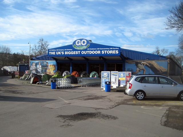 File:"GO OUTDOORS" Warehouse - geograph.org.uk - 1713754.jpg