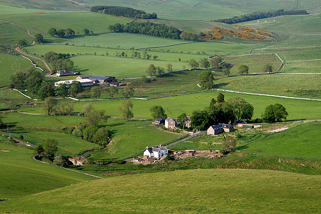 File:A farmland view from The Law - geograph.org.uk - 1899482.jpg