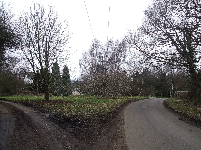 File:Asheridge Farm Triangle - geograph.org.uk - 1185590.jpg