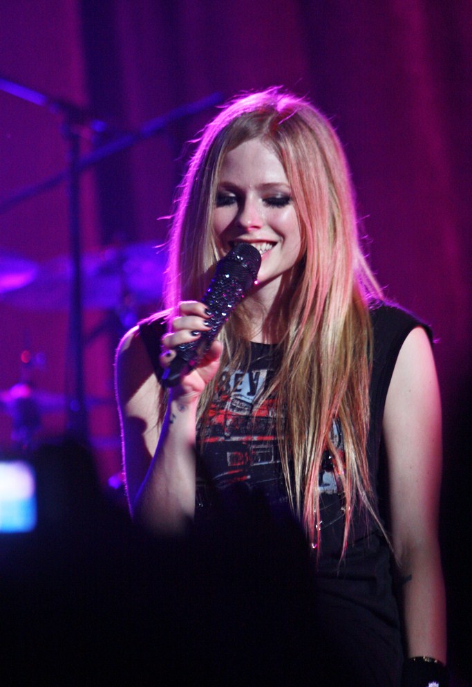 Get Over It, Avril Lavigne Wiki