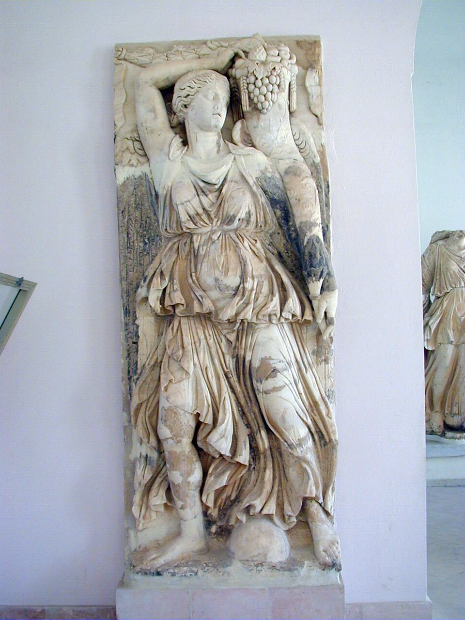 Bas-relief 2 MN Carthage.jpg