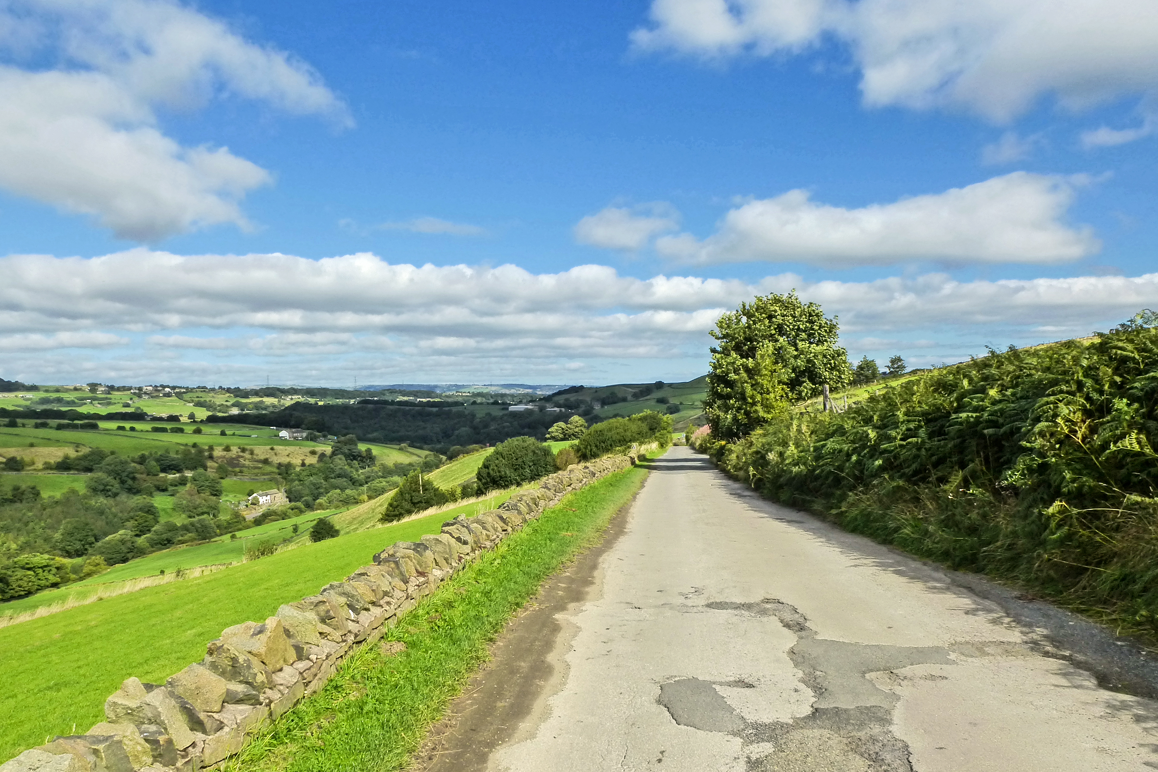 File Berry Mill Lane Scammonden Jpg Wikimedia Commons