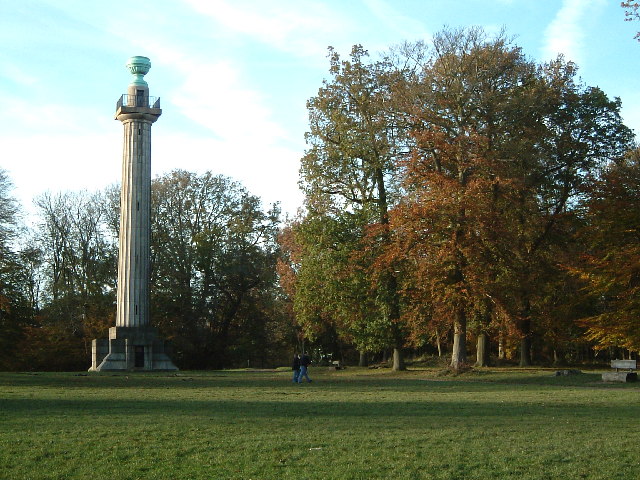 File:Bridgewater Monument from Pitstone Common - geograph.org.uk - 83832.jpg