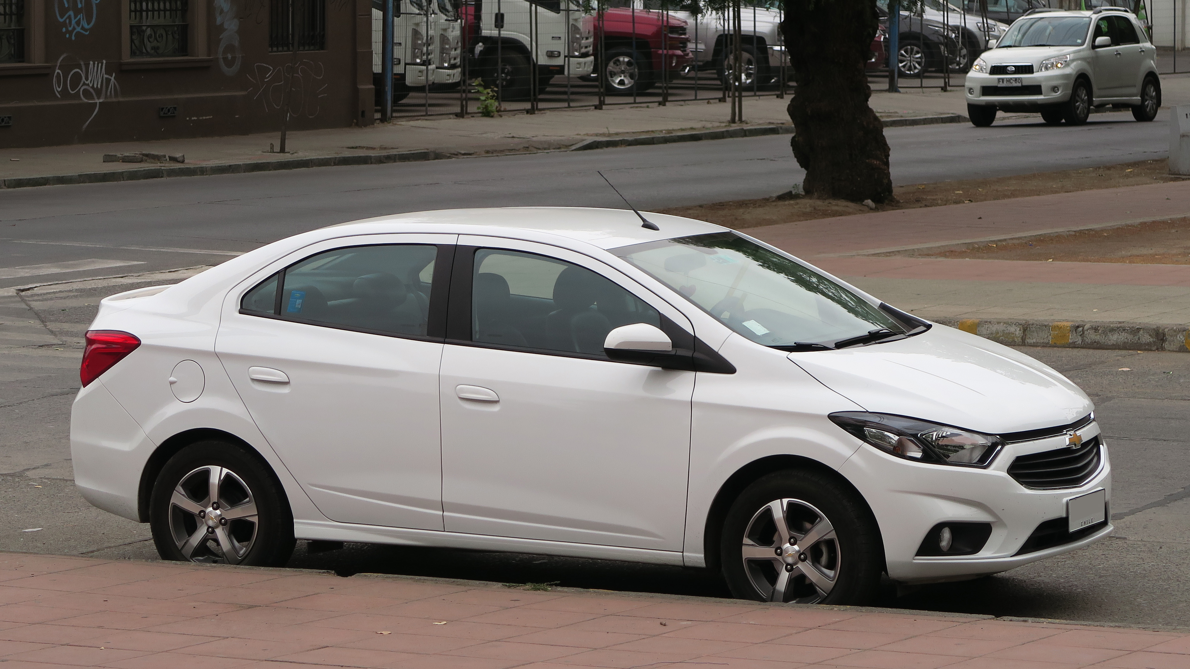 File:Chevrolet Prisma 1.4 LTZ 2017 (40501352374).jpg - Wikimedia Commons