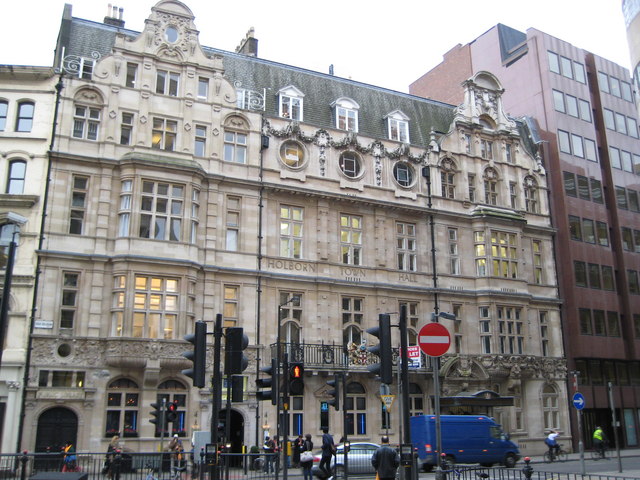 File:Holborn Town Hall - geograph.org.uk - 668999.jpg