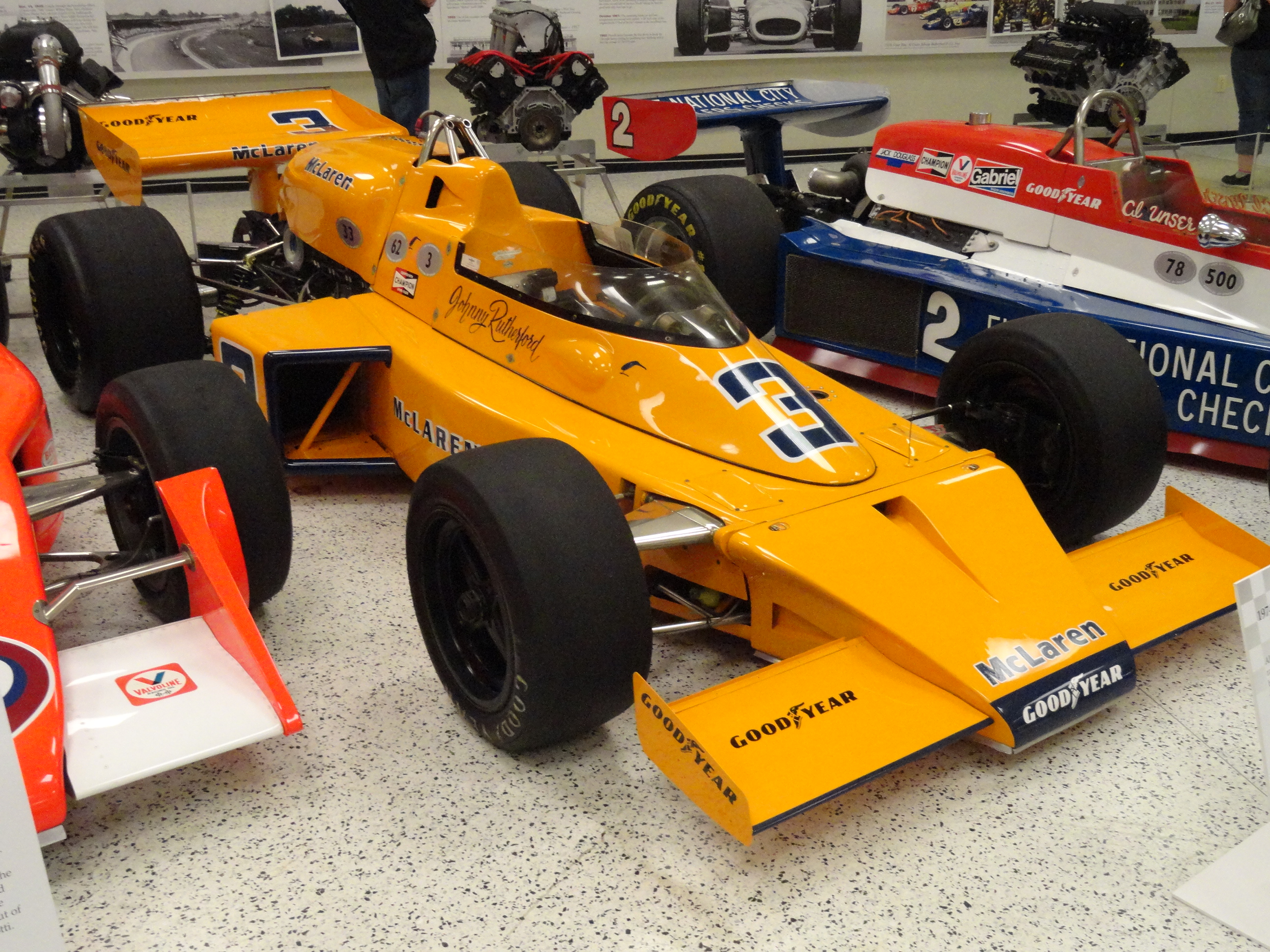 File Indianapolis Motor Speedway Museum In 17 Racecars 06 Jpg Wikimedia Commons