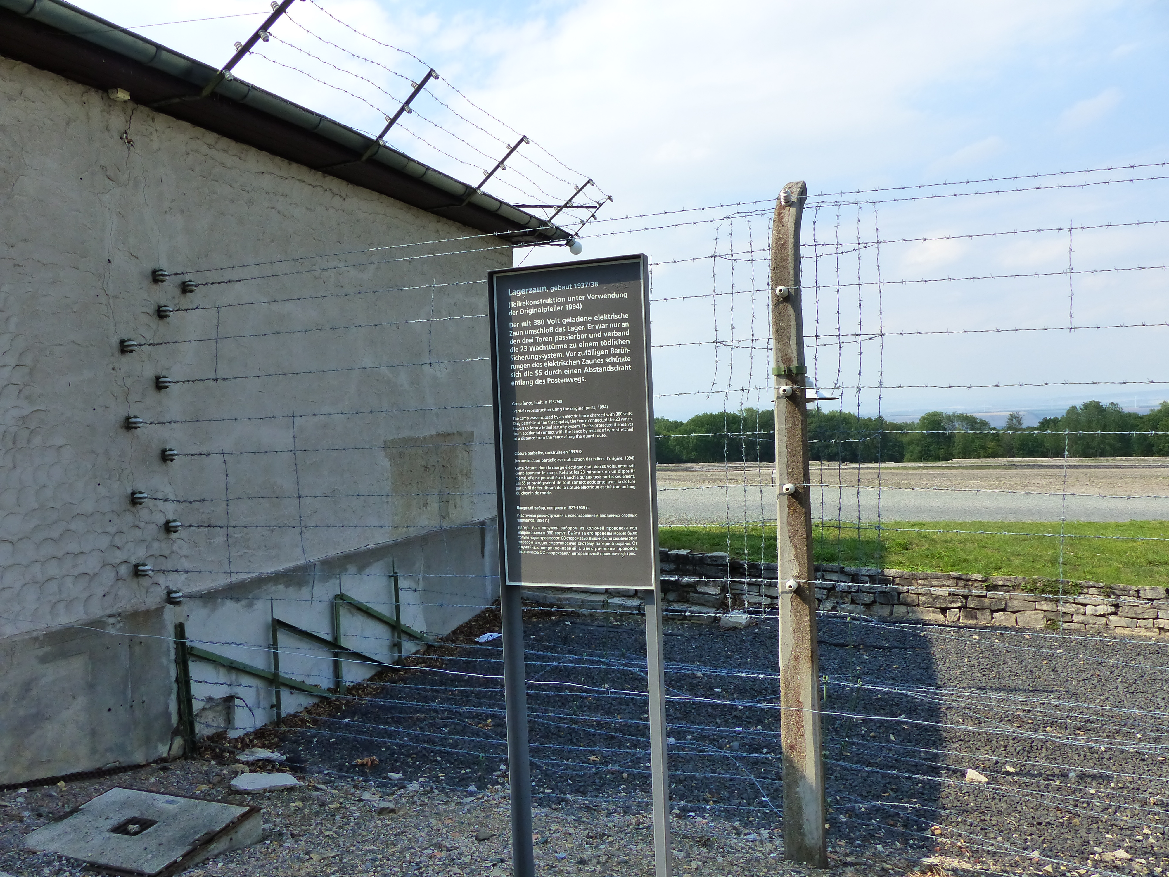 File Kz Buchenwald Zaun 06 Jpg Wikimedia Commons