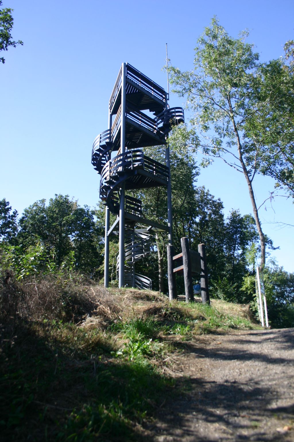 Krawutschketurm auf dem Burgberg in Bergstein, Gemeinde Hürtgenwald, Eifel