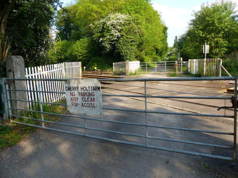 File:Level crossing near Clarborough Tunnel - geograph.org.uk - 5146654.jpg