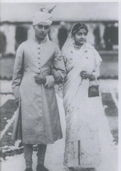 Jawaharlal Nehru and Kamala Nehru, a Kashmiri Pandit couple, wedding portrait, 1916