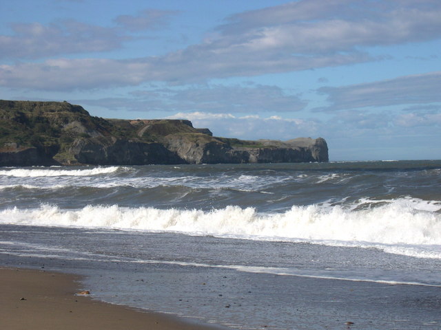 File:Sandsend Ness - geograph.org.uk - 629602.jpg