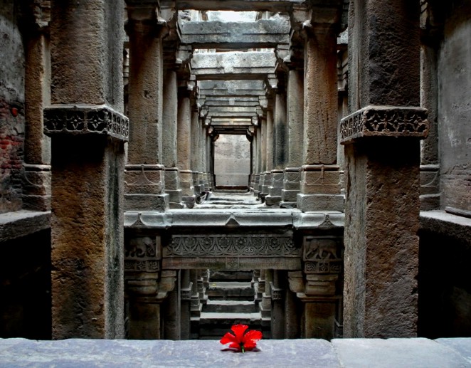 File:Sevasi Step well, Vadodara.jpg