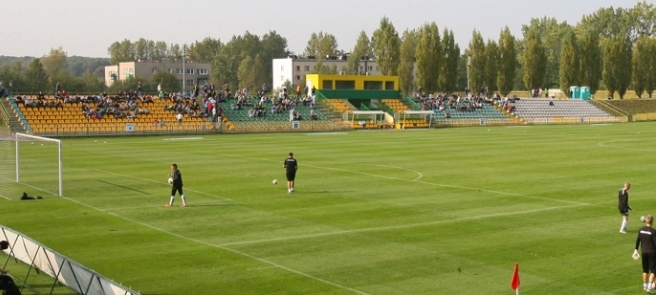 File:Stadion Rozwoju Katowice.jpg