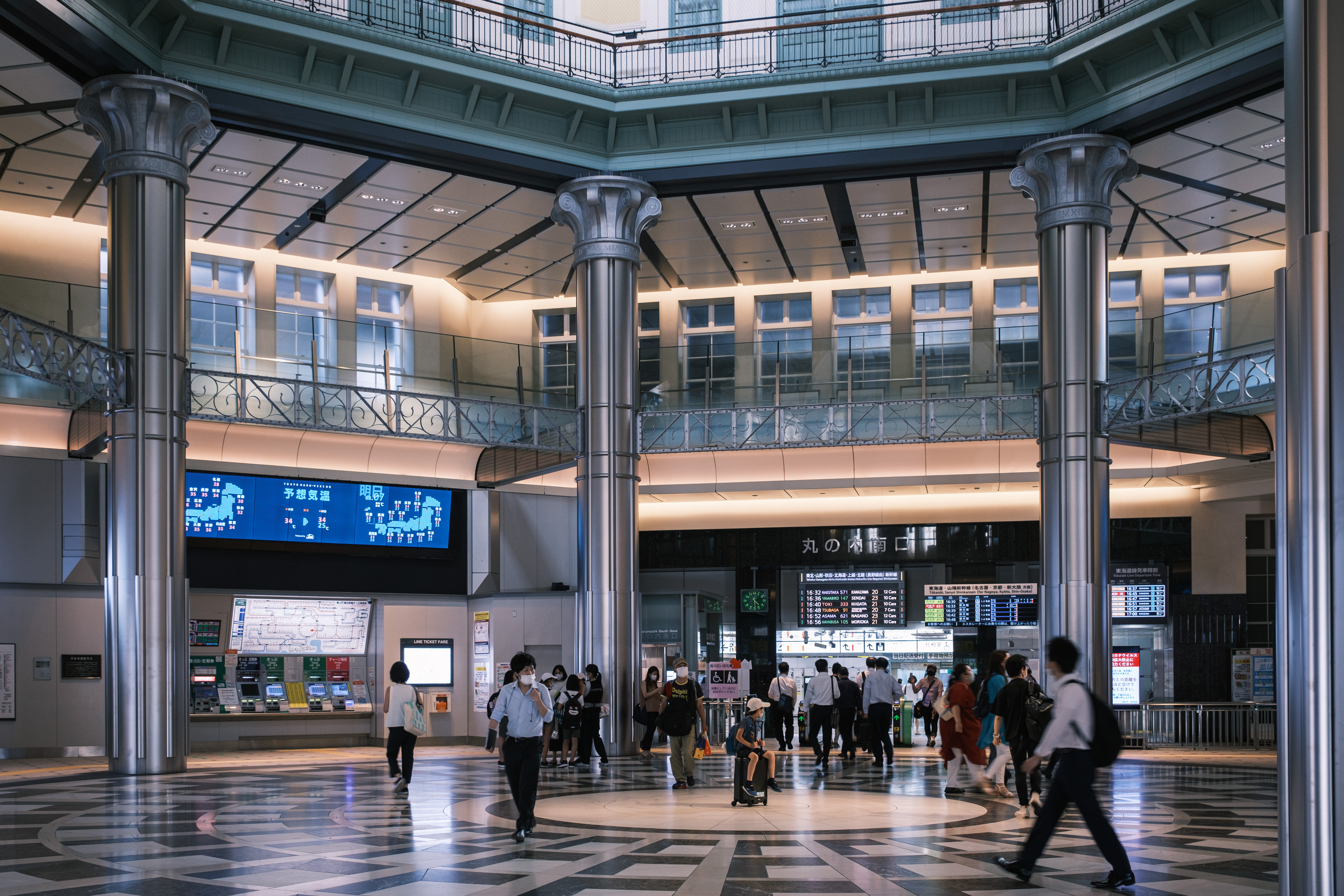 Tokyo station. Станция Токио. Токийский вокзал. Станция Синдзюку. Вокзал Синдзюку.