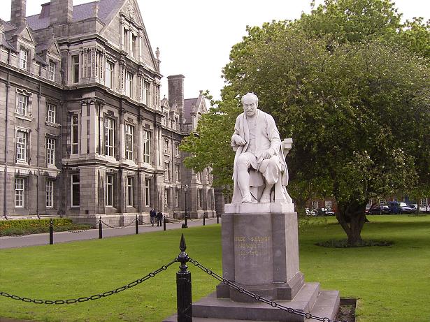 File:Trinity College 2005.jpg