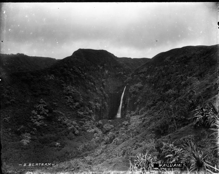 File:Wailuku Falls, photograph by Brother Bertram.jpg