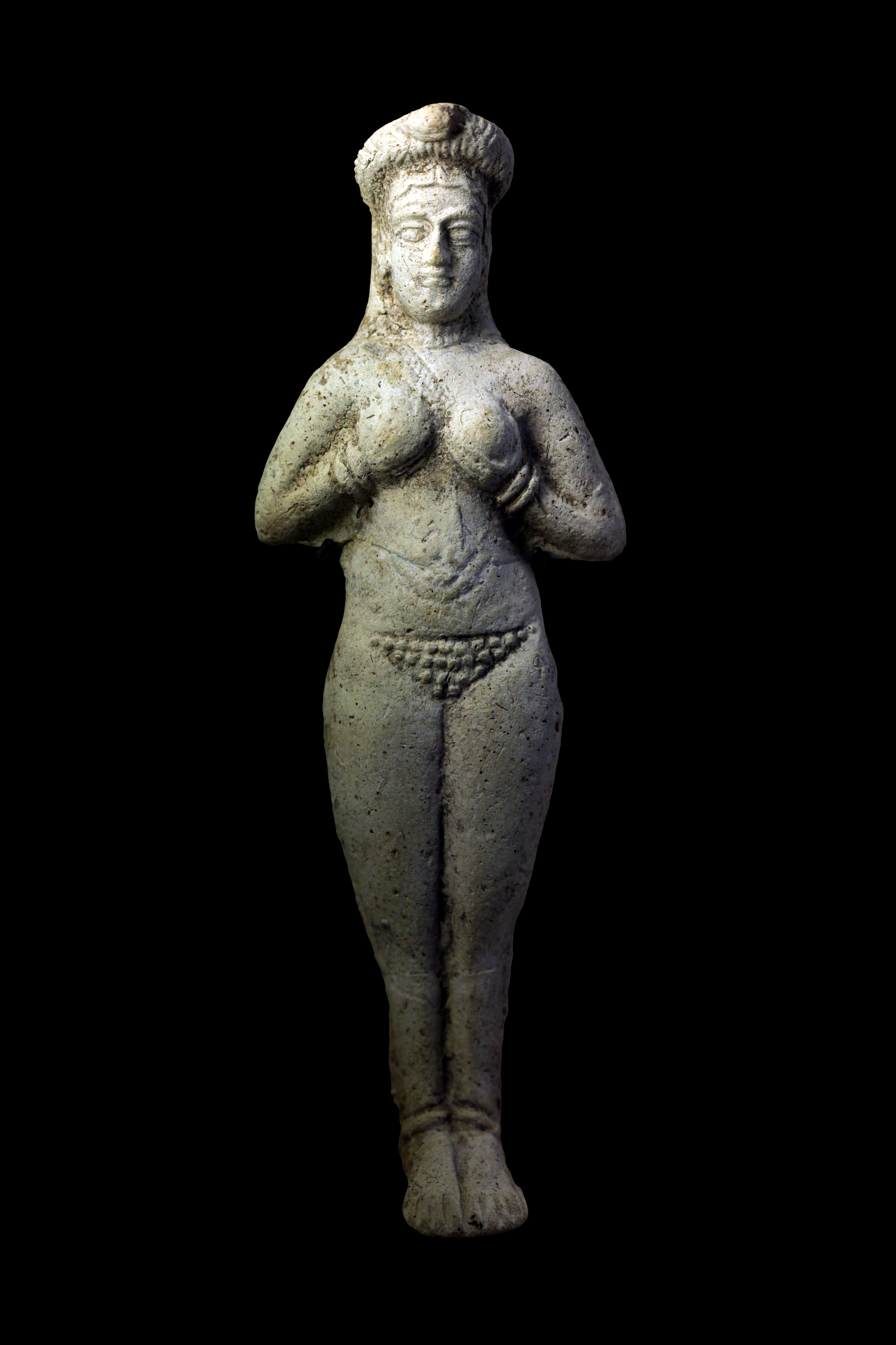 Large 'breasts and belly' on 8,000-year-old female statue honours older  women with status, archeologist suggests