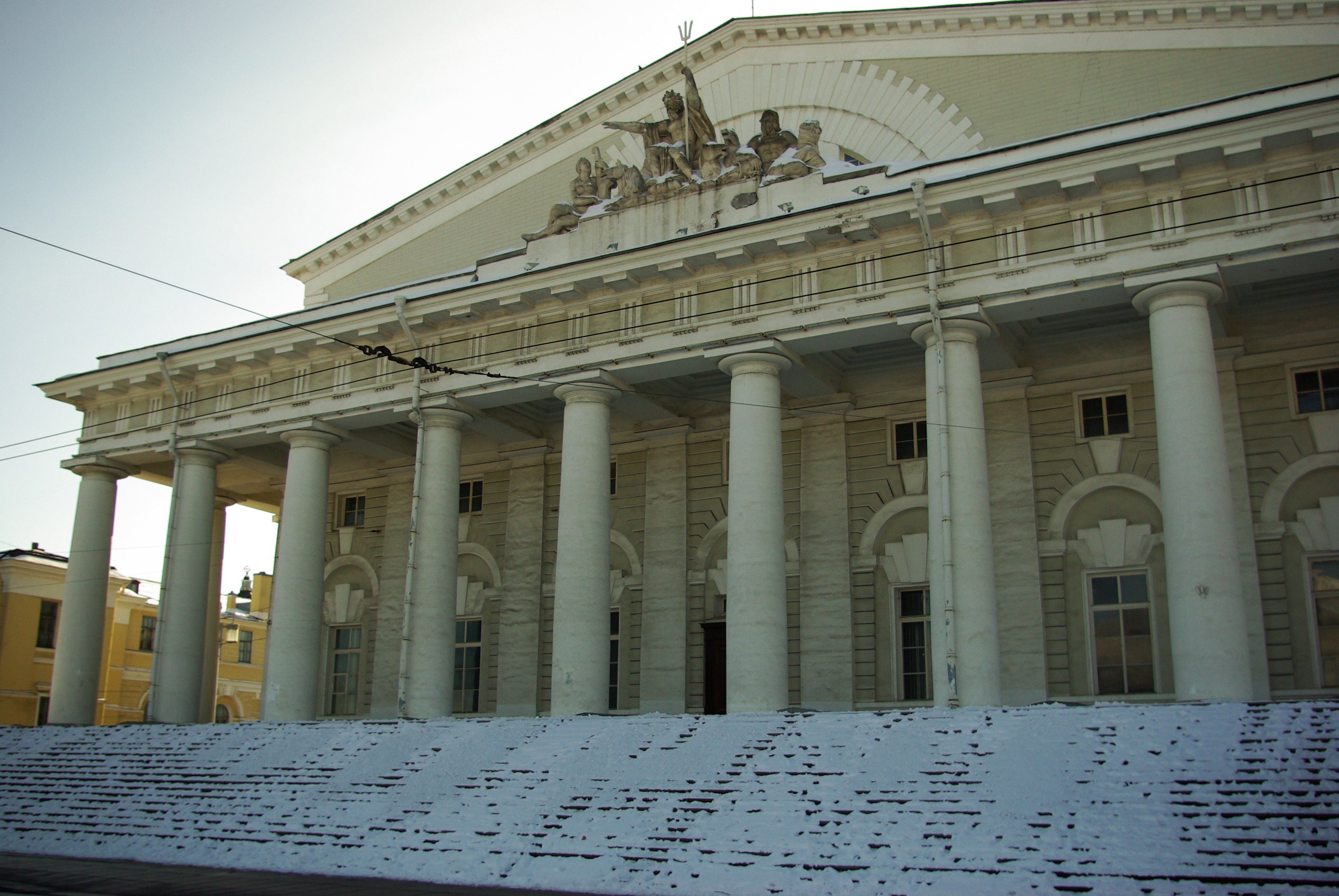 Здание биржи в санкт петербурге фото