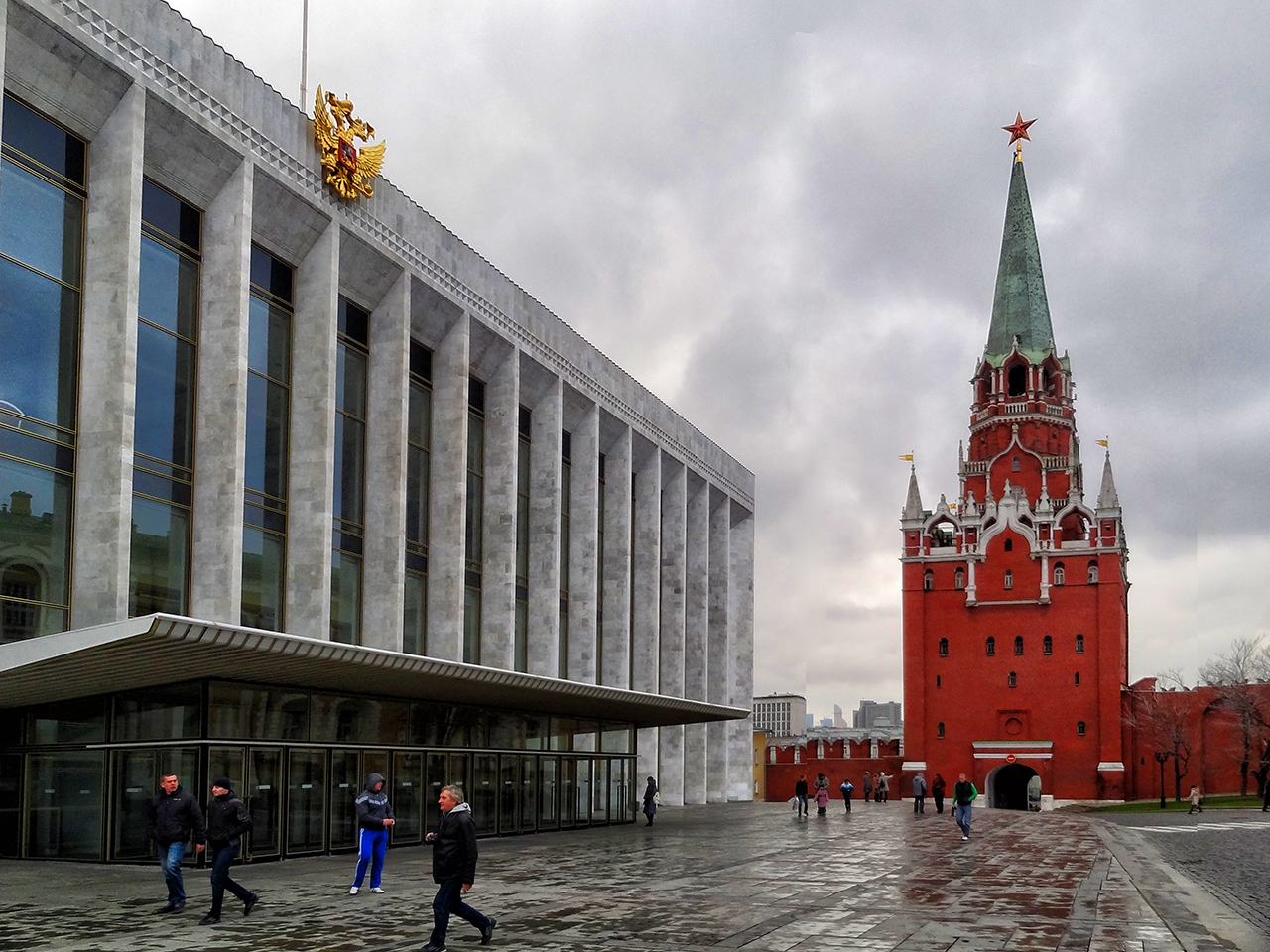 Государственный кремлевский дворец фото. Государственный Кремлёвский дворец дворцы Московского Кремля. Государственный Кремлевский дворец Москва. Кремль государственный Кремлевский дворец. Государственный Кремлёвский дворец СССР.