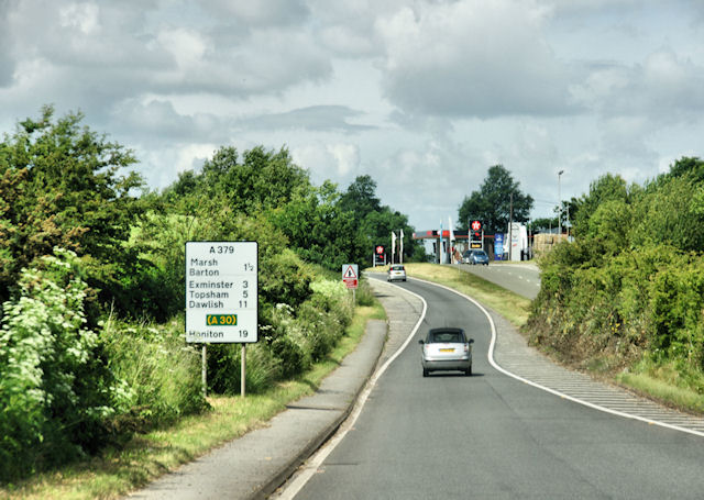 File:A379, Peamore Arch - geograph.org.uk - 1368559.jpg