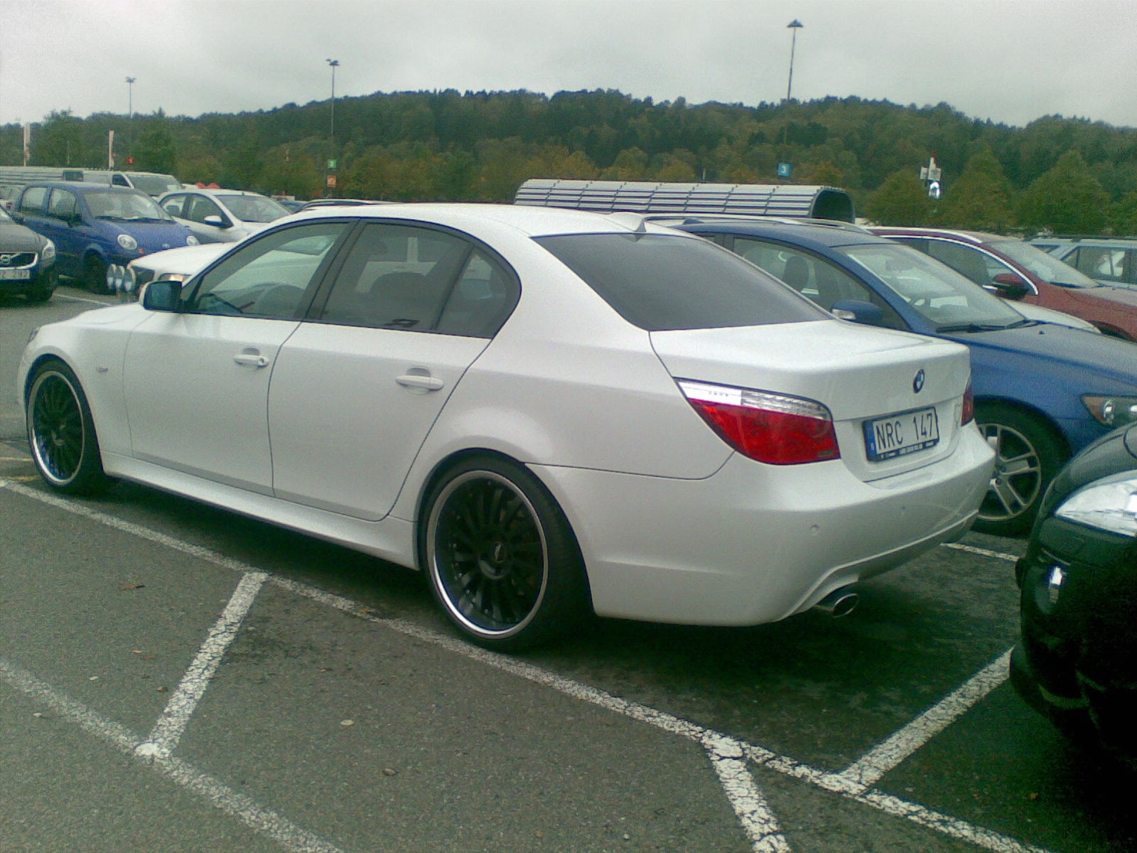 File:BMW 5er-E60.jpg - Wikipedia