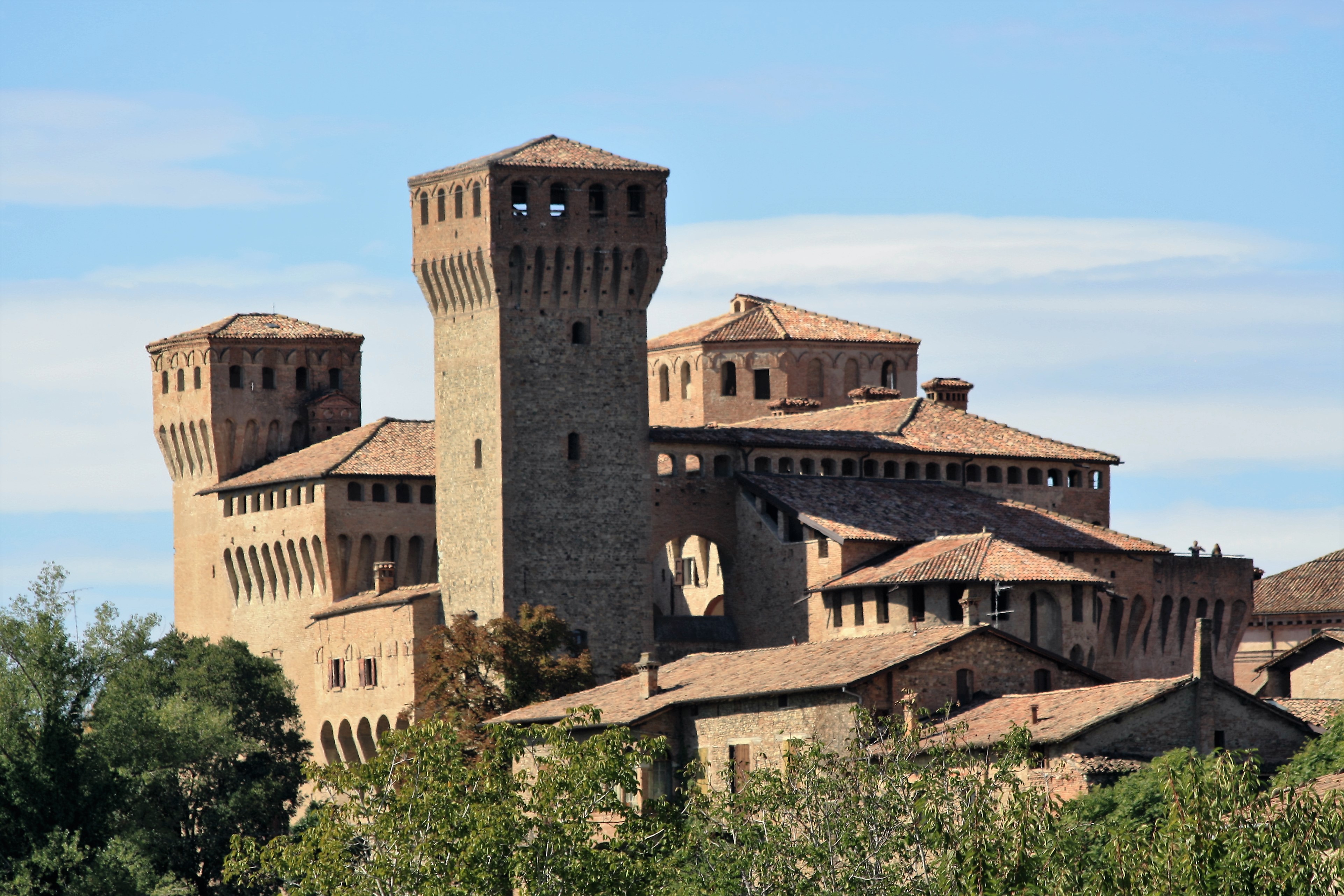 [[Rocca di Vignola