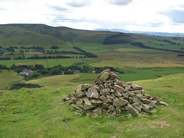 File:Cairn on Dunsyre Hill - geograph.org.uk - 511426.jpg