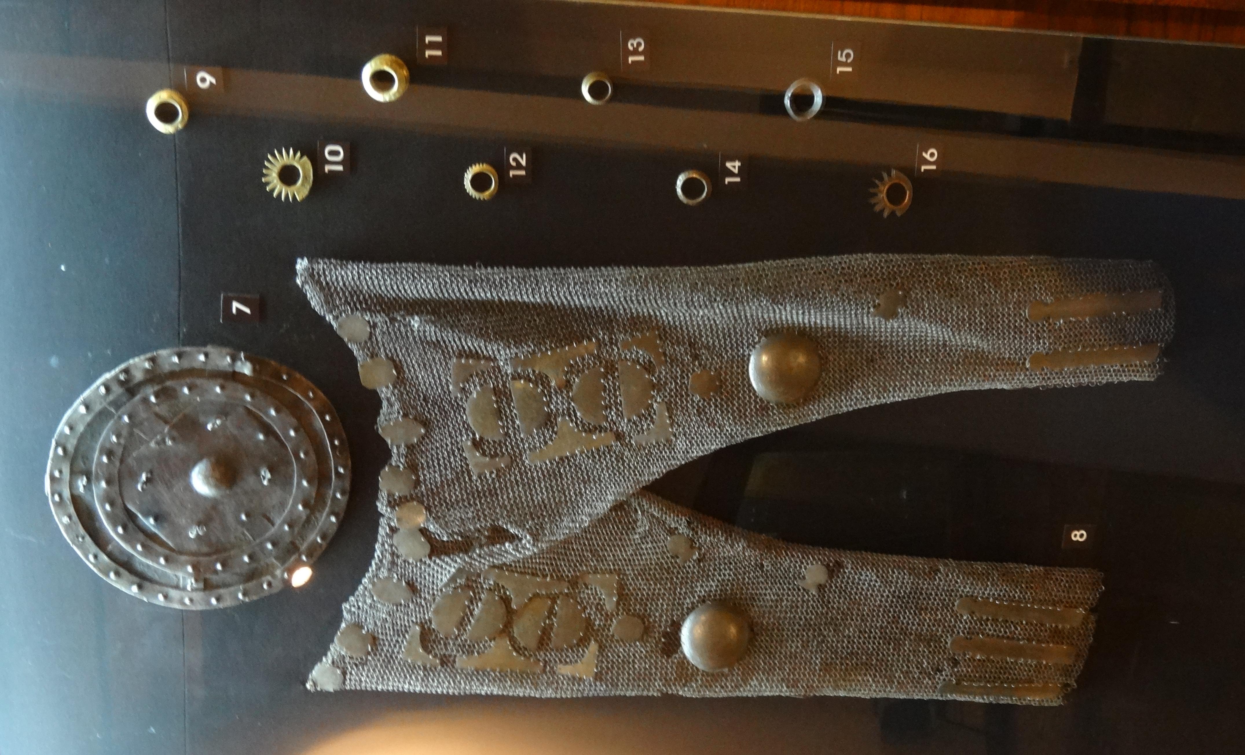 File:Chain mail trousers with plate sections - Georgian.jpg