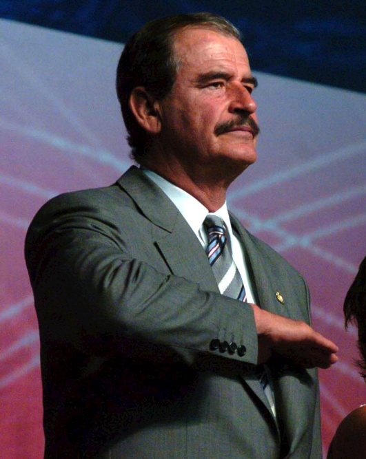 Resulta ng larawan para sa Zogist salute of former Mexican President Vicente Fox