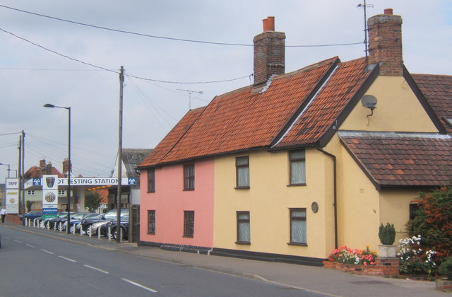 File:Cottages next to car dealership - garage - geograph.org.uk - 546815.jpg