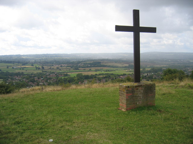 Cross on the downs above Kemsing - geograph.org.uk - 228110