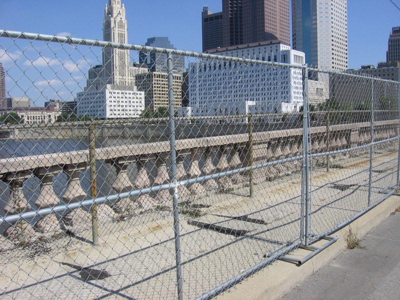 File:Downtown Columbus - Town St Bridge.jpg