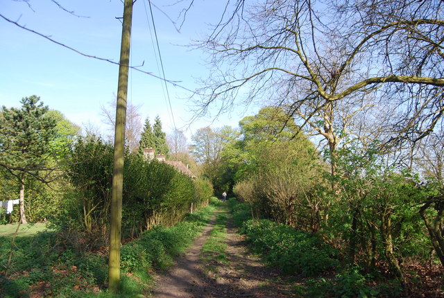 File:Footpath to Rycroft Lane - geograph.org.uk - 2475998.jpg