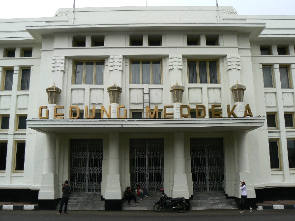  Gedung Merdeka Wikip dia Sunda nsiklop di b bas