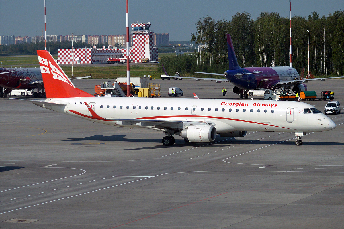 Georgian airways регистрация. Джорджиан Эйрвейс. РФ Georgian Airways. Авиакомпания грузинские авиалинии.