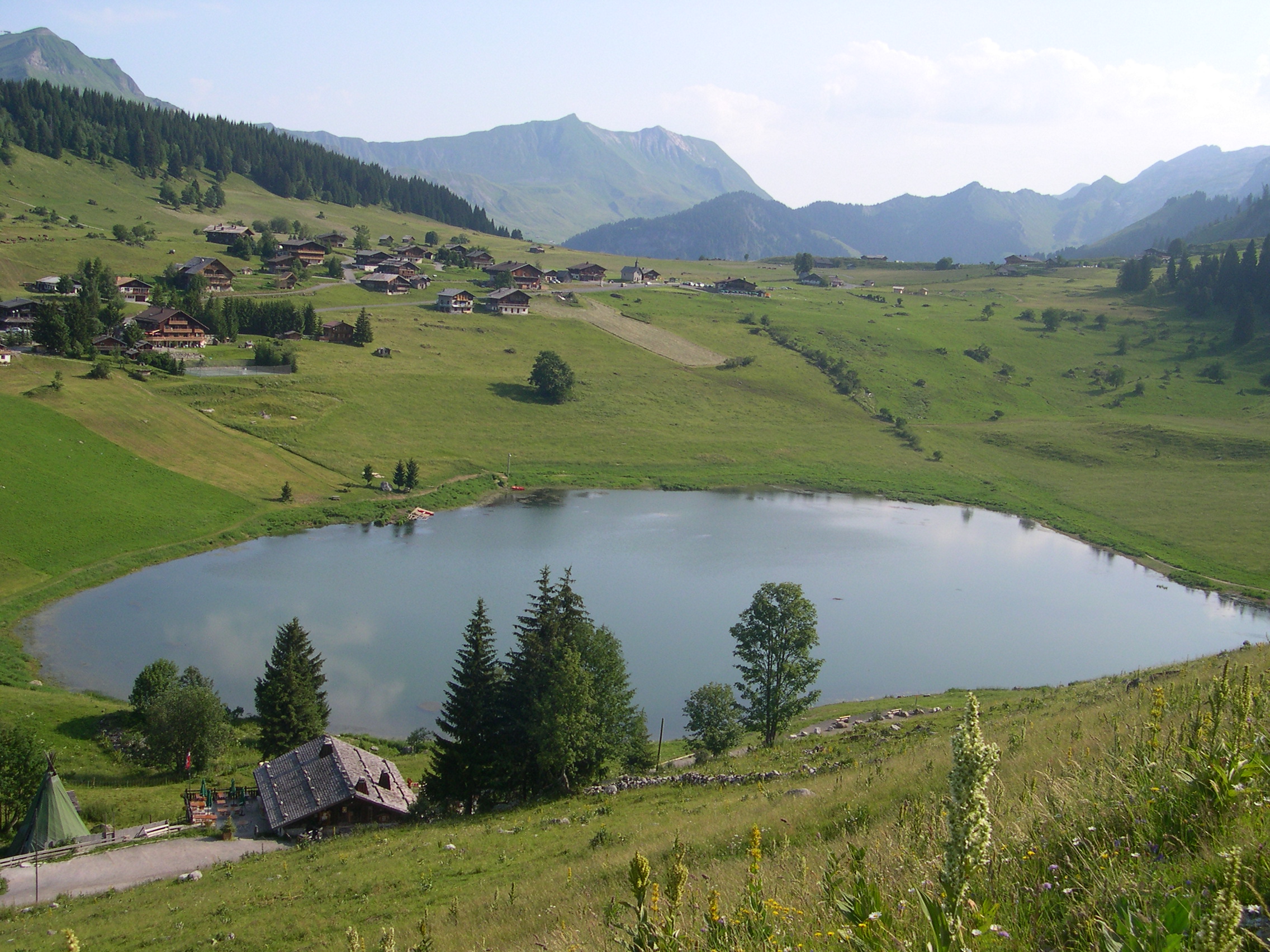 Col des Confins — Wikipédia