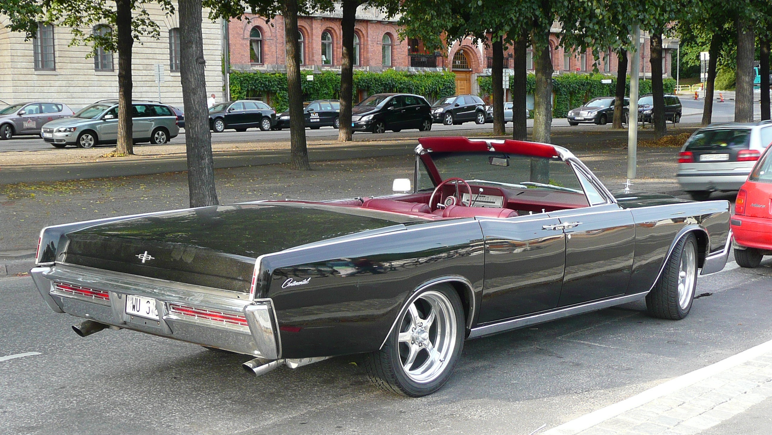 custom 1966 lincoln continental