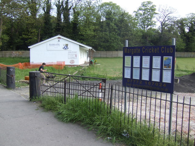 File:Margate Cricket Club pavilion - geograph.org.uk - 413658.jpg