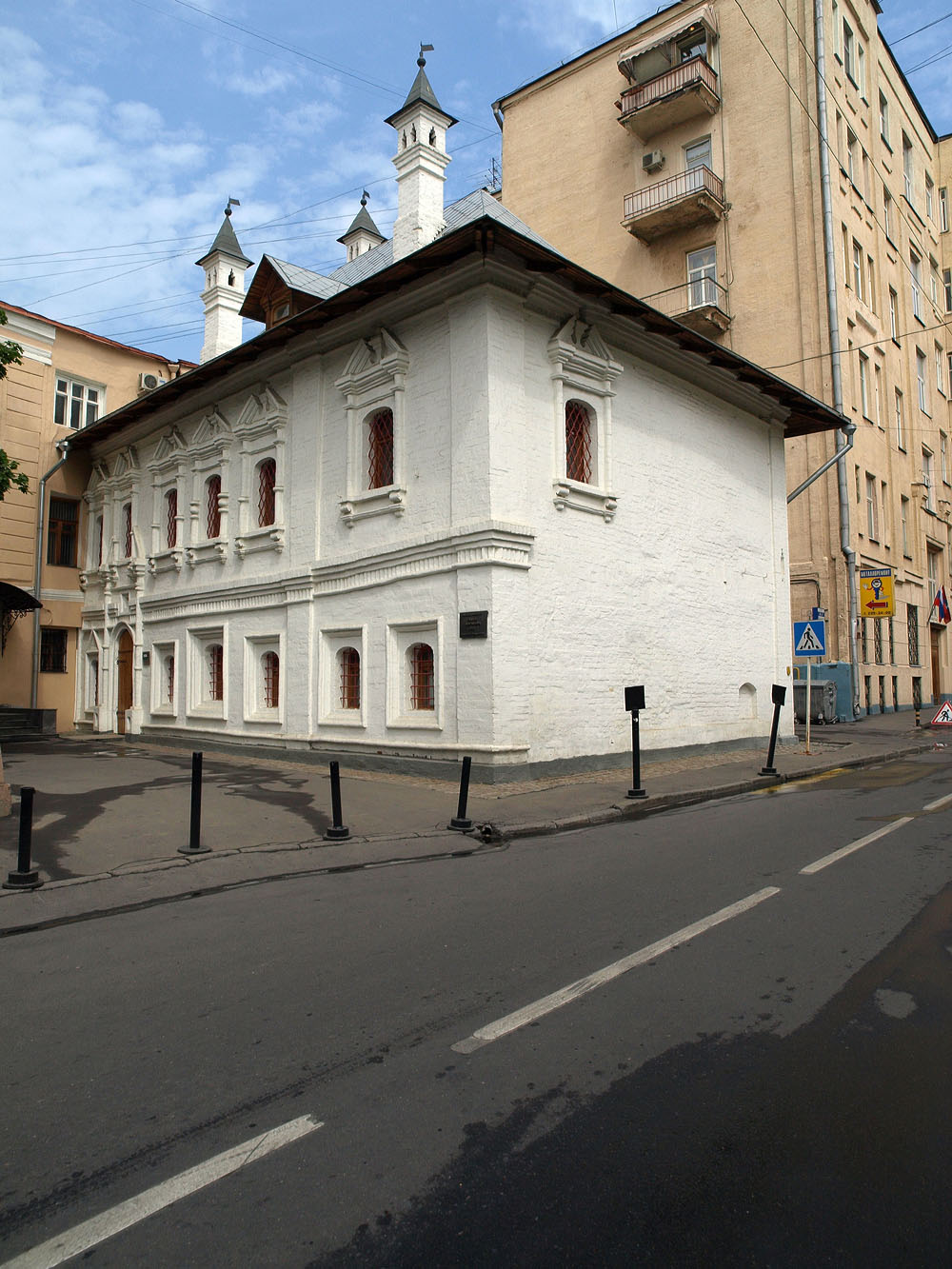 богоявленский переулок в москве