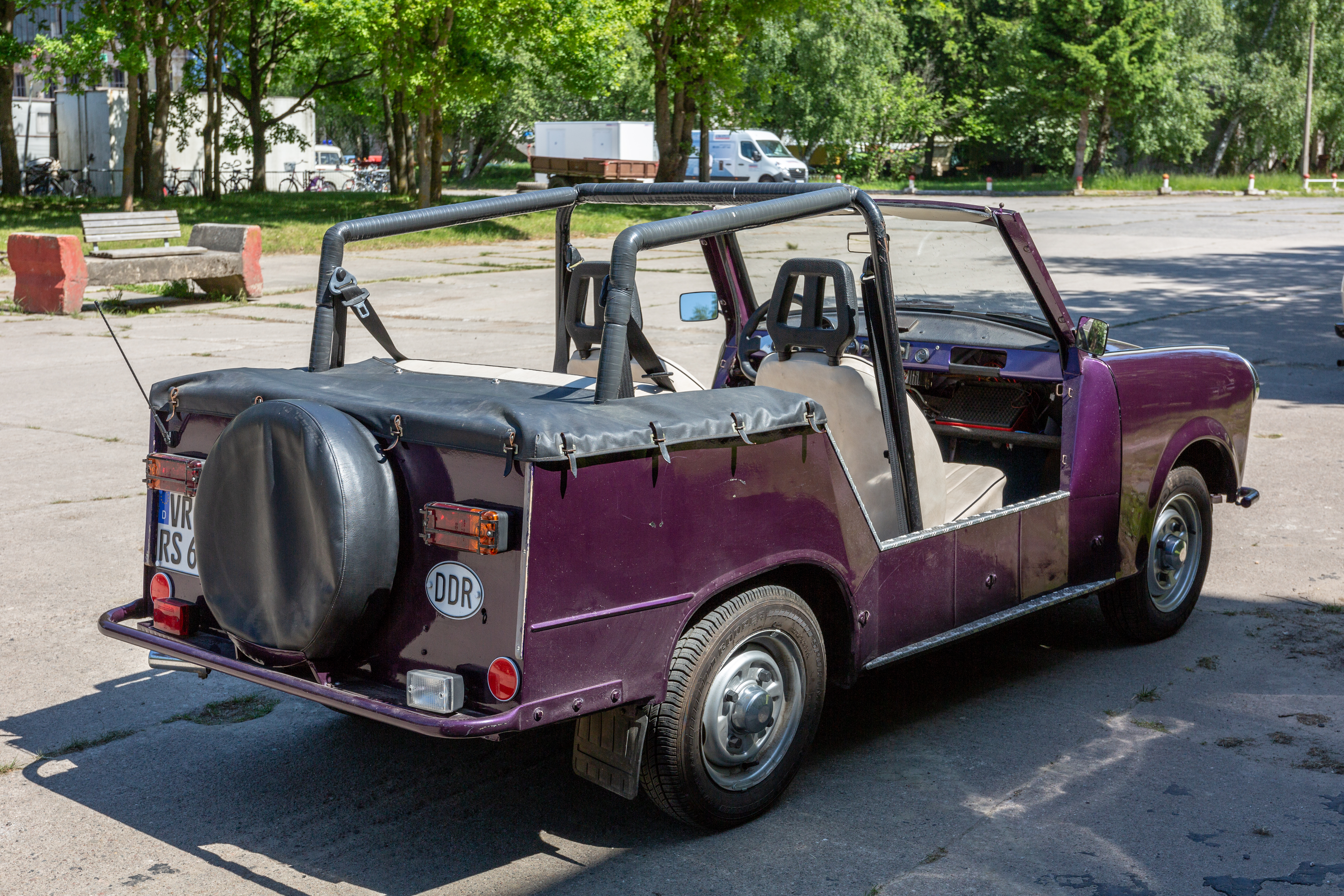 Trabant 601 РІРѕРµРЅРЅС‹Р№