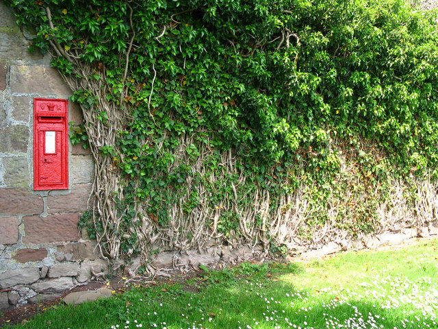 File:Postbox, Fenwick Steads - geograph.org.uk - 494549.jpg