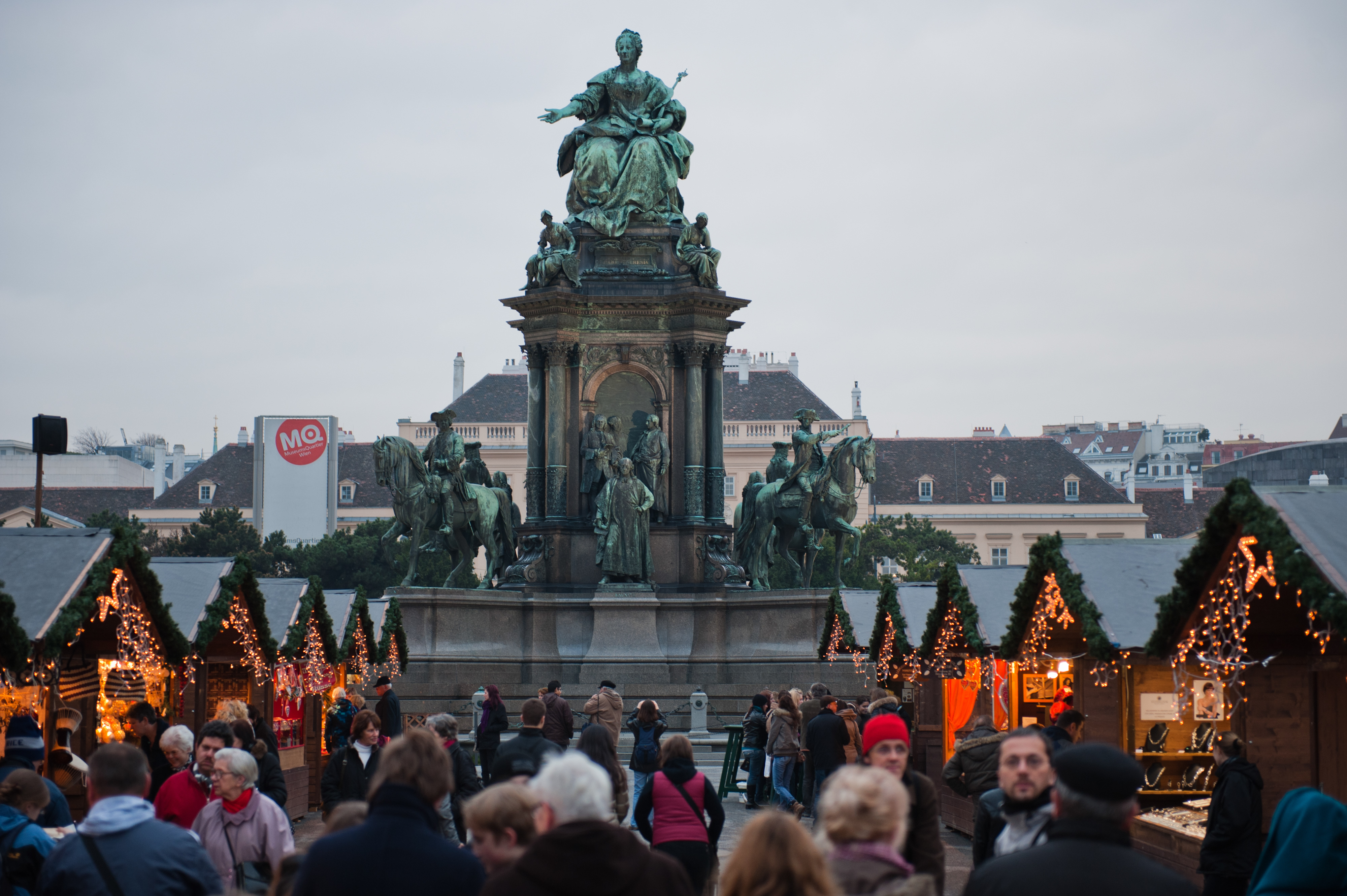 File Queen Maria Theresia Monument Vienna Austria 