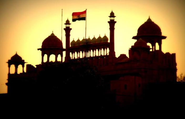 File:Redfort@dusk.jpg