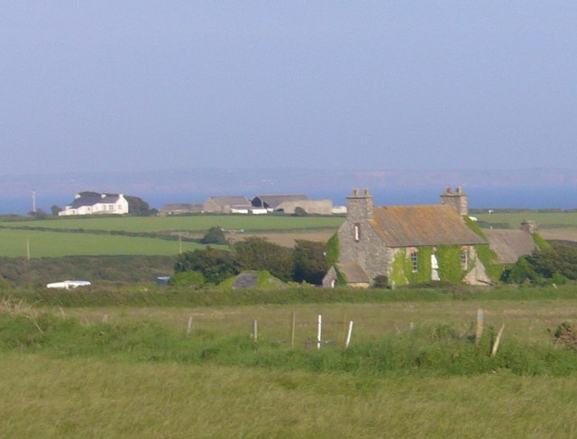 File:Rhos-y-cribed cottage - geograph.org.uk - 461681.jpg