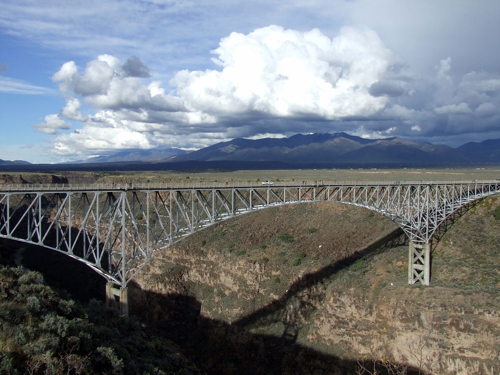 File Rio Grande Gorge Bridge Taos County New Mexico Jpg Wikimedia Commons