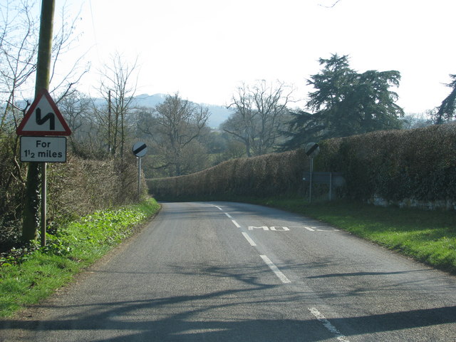 File:Road from Staple Fitzpaine - geograph.org.uk - 2354090.jpg